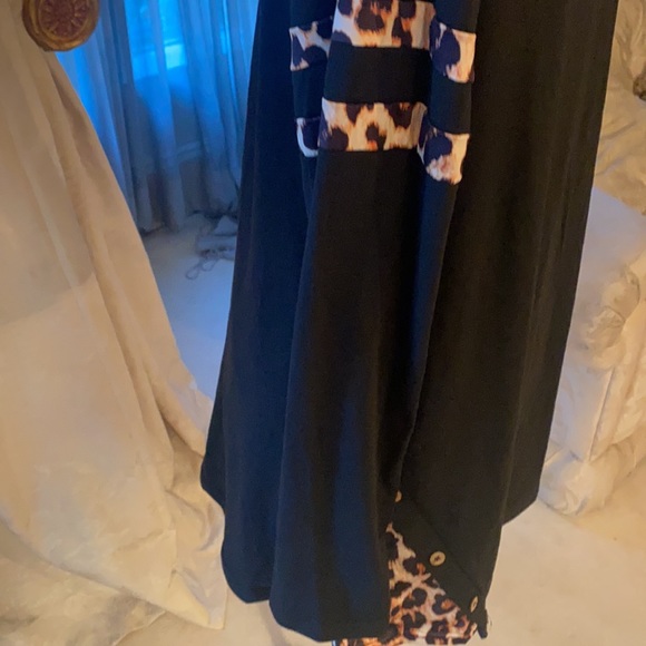 Top - Picture 7 of 8